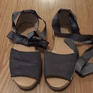 Gray Women's Sandals with Ribbon Ties